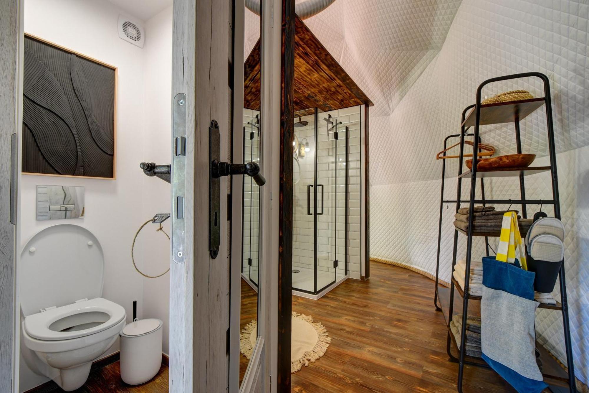 Tiche Misto Glamping Hotel Слапи Екстериор снимка