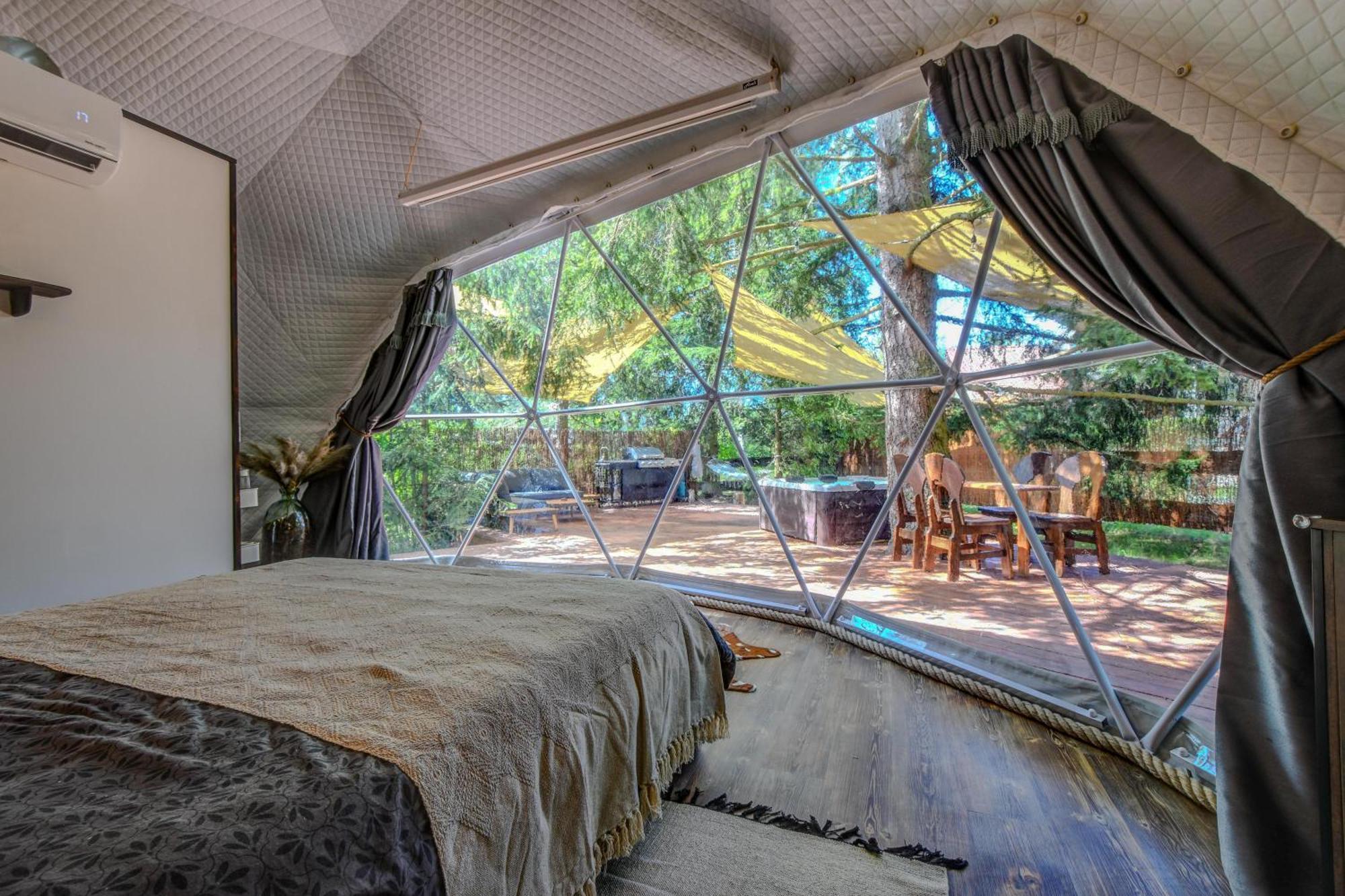 Tiche Misto Glamping Hotel Слапи Екстериор снимка