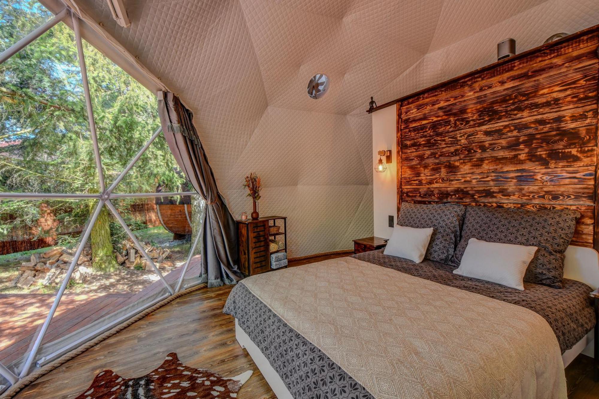 Tiche Misto Glamping Hotel Слапи Екстериор снимка